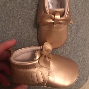 Baby shoes  from target. Never worn. 3-6 months